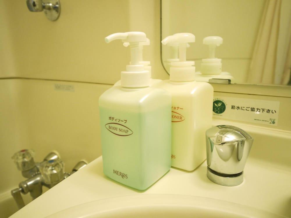 Route-inn Yokohama Bashamichi 3*